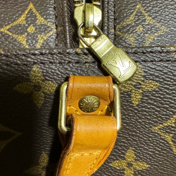 Authentic Louis Vuitton Blois Bag - Picture 12 of 15
